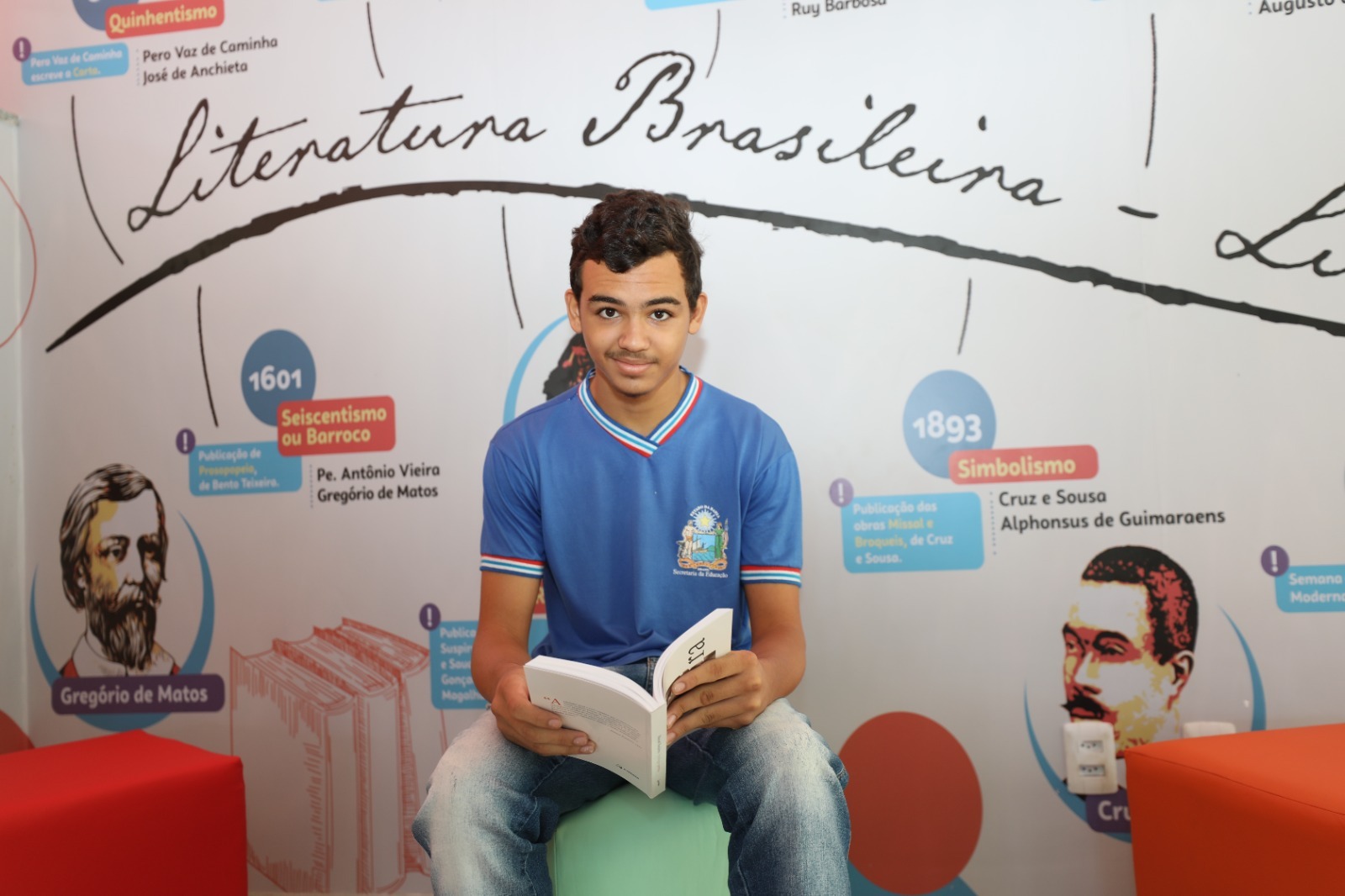 Governo do Estado inclui livro ‘Ainda Estou Aqui’ nas bibliotecas das escolas públicas estaduais da Bahia