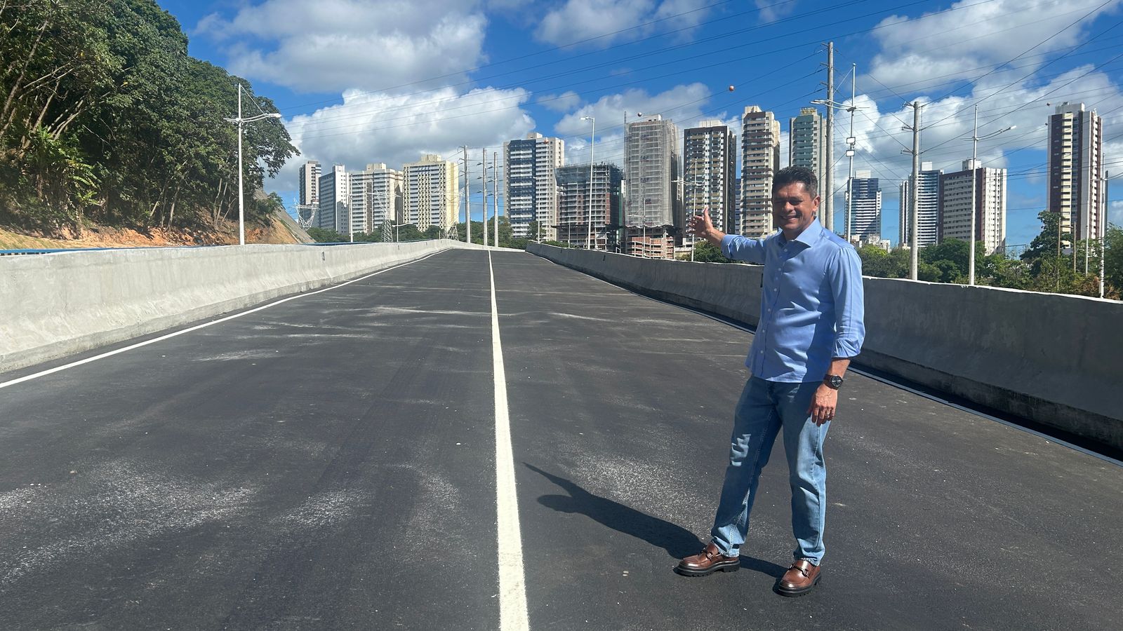 "Viaduto Duda Mendonça vai proporcionar redução de 15 minutos no trânsito”, afirma secretário Luiz Carlos