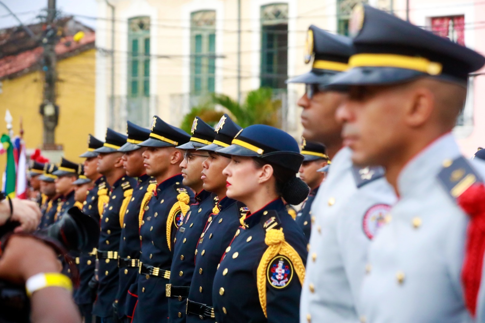 Em Cachoeira, Governo do Estado inicia homenagens à luta pela Independência da Bahia  Cerimônia oficial foi realizada com a presença do governador e secretários estaduais. Grupos culturais e estudantes também participaram dos atos